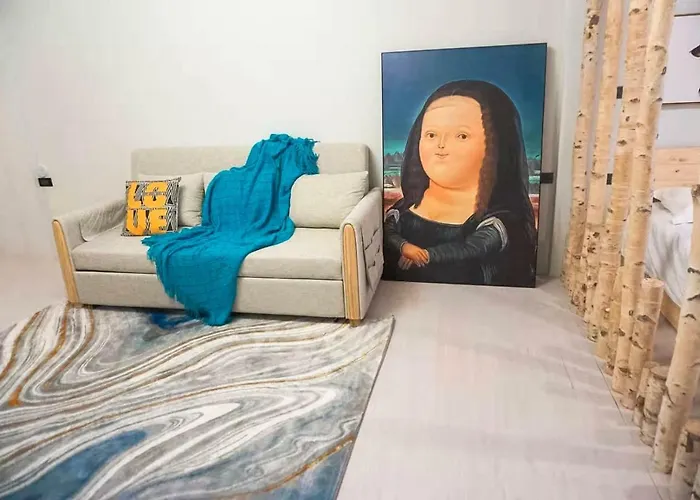 Hotel Gallery House *